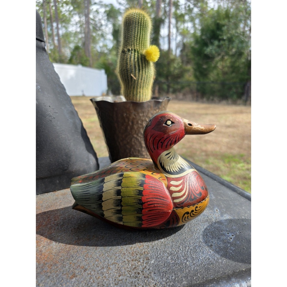 Hand Painted Wooden Duck Trinket Box Carved‎ Folk Art Decoy Style Lift Off Lid